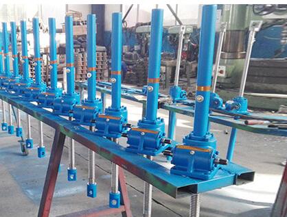 蝸輪絲桿升降機